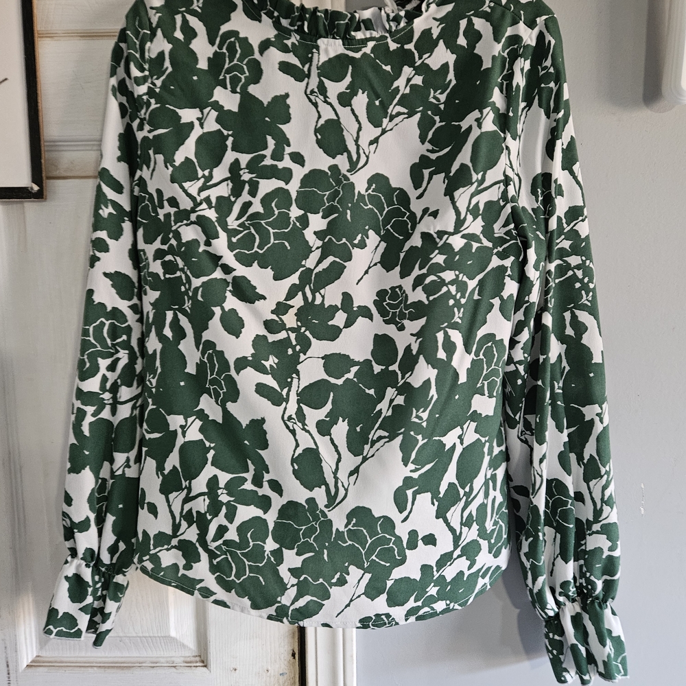 SHEIN Green and White Floral Blouse